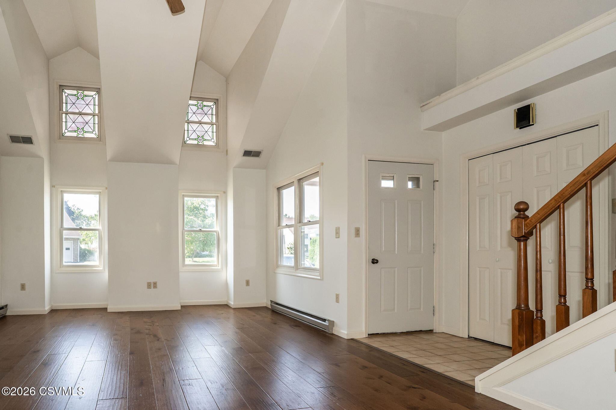 212 BIRCHTREE Lane