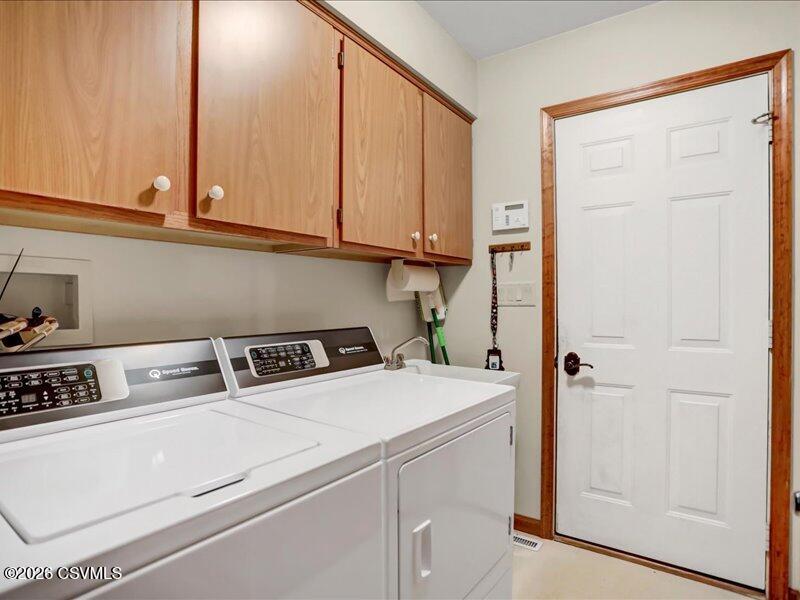 404 DANDEE Drive