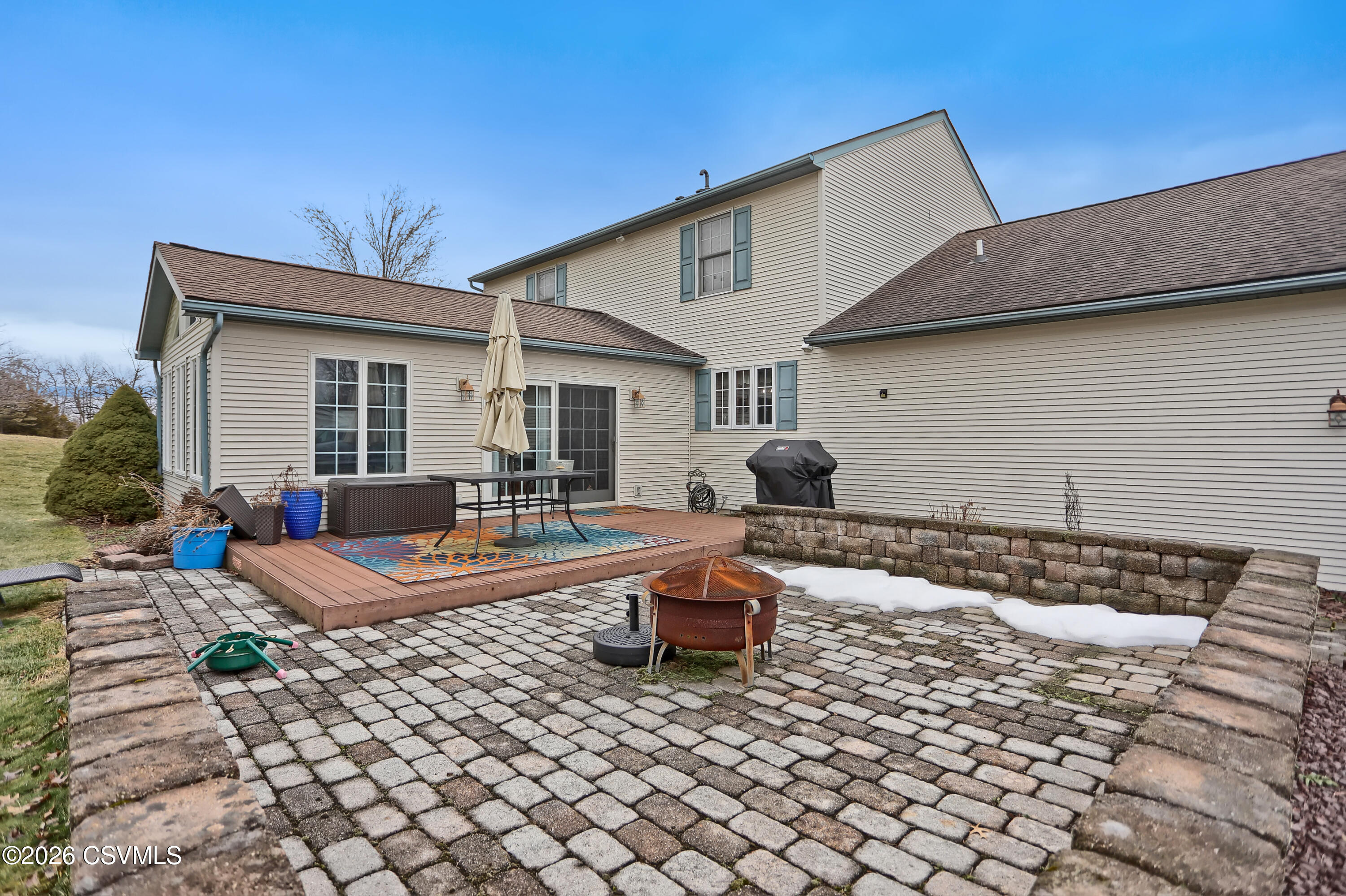 404 DANDEE Drive
