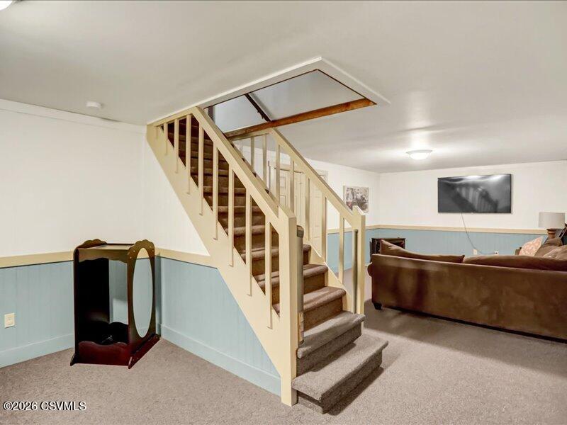 404 DANDEE Drive