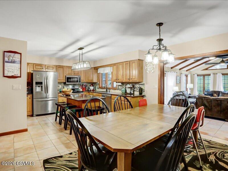 404 DANDEE Drive