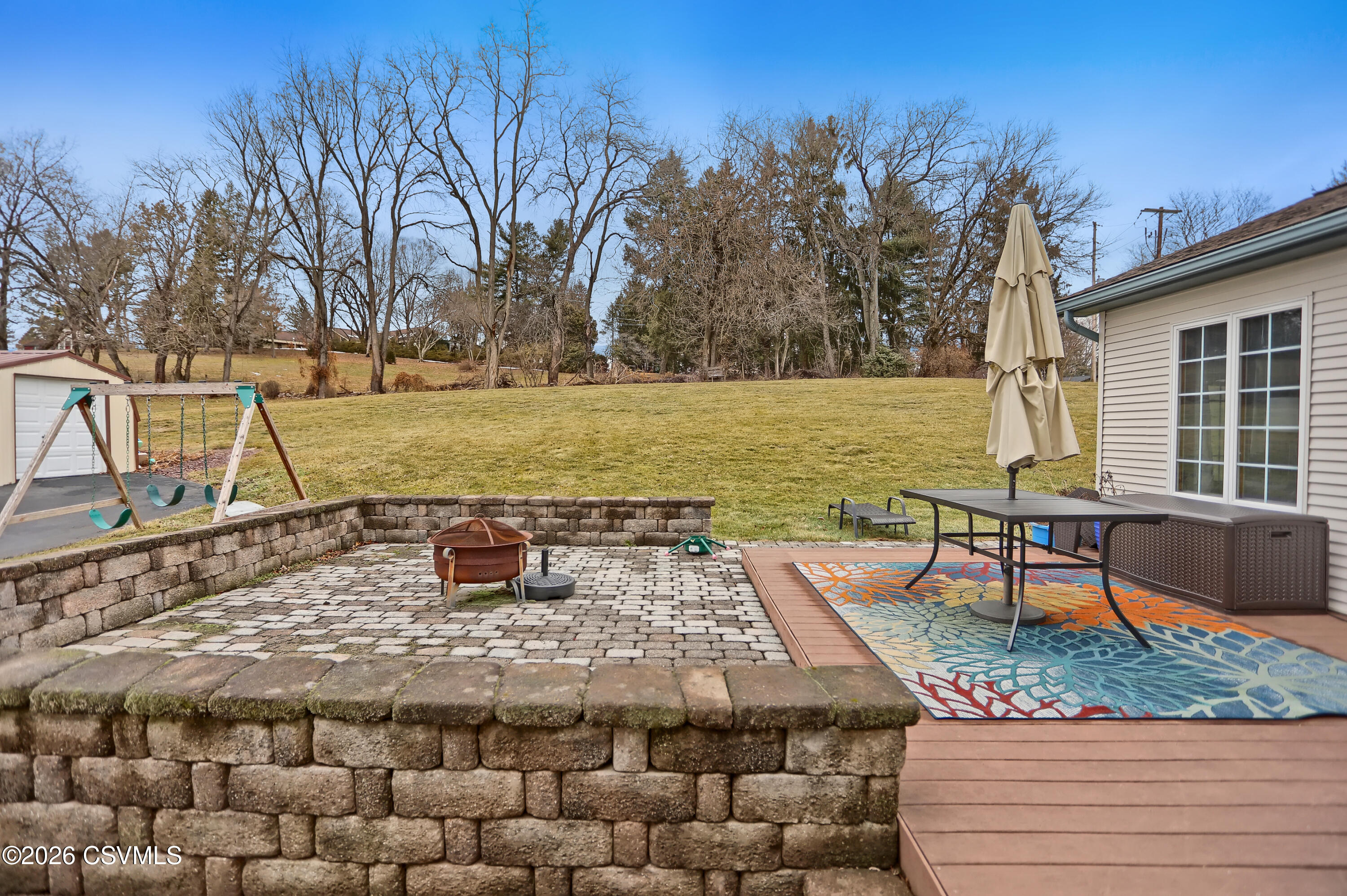404 DANDEE Drive