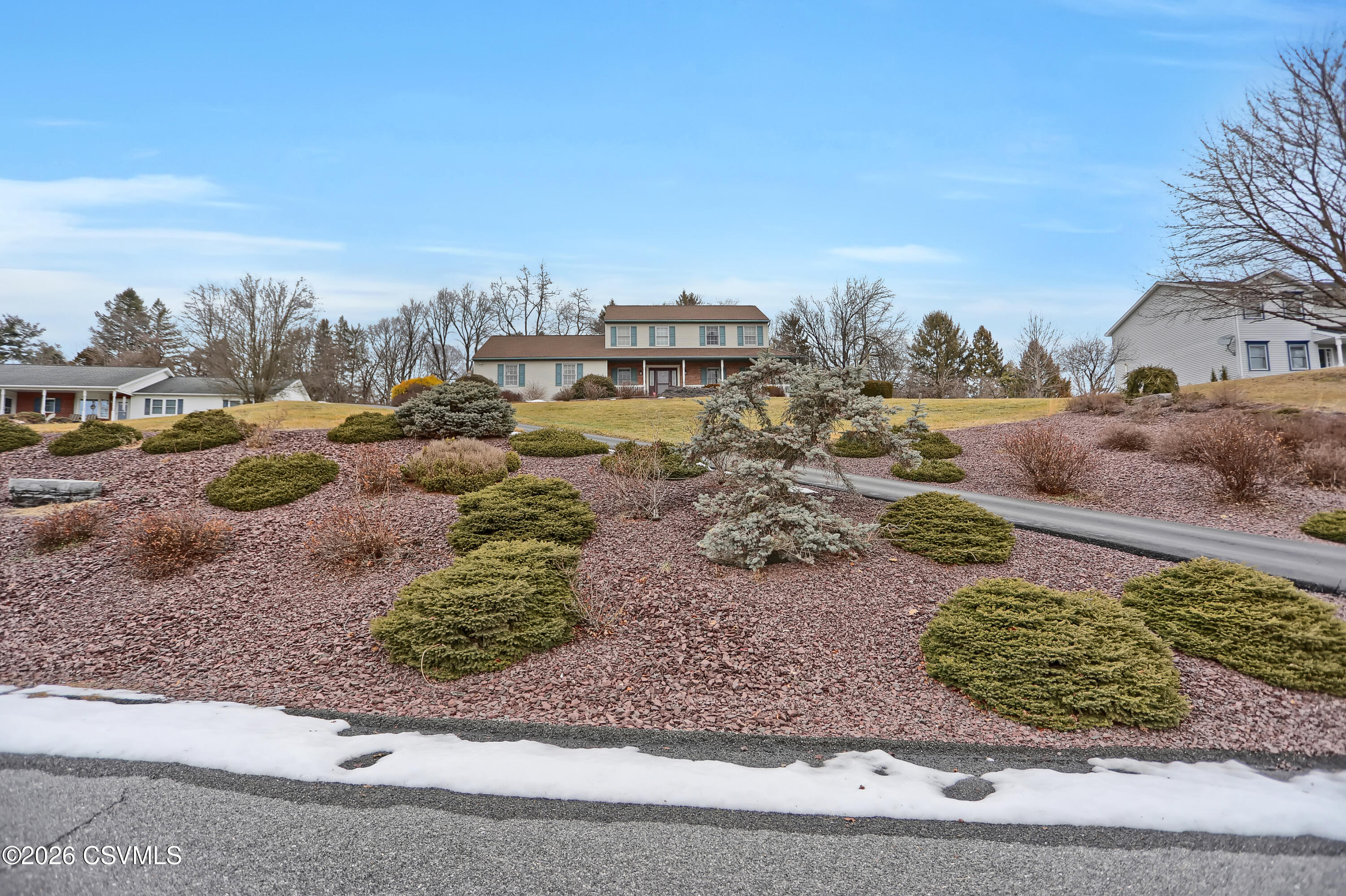 404 DANDEE Drive