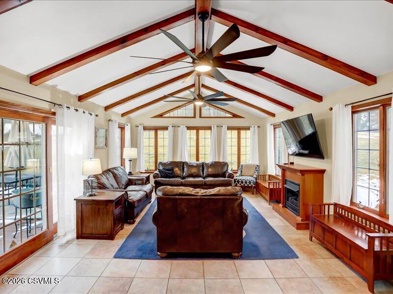 404 DANDEE Drive