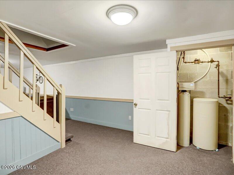 404 DANDEE Drive