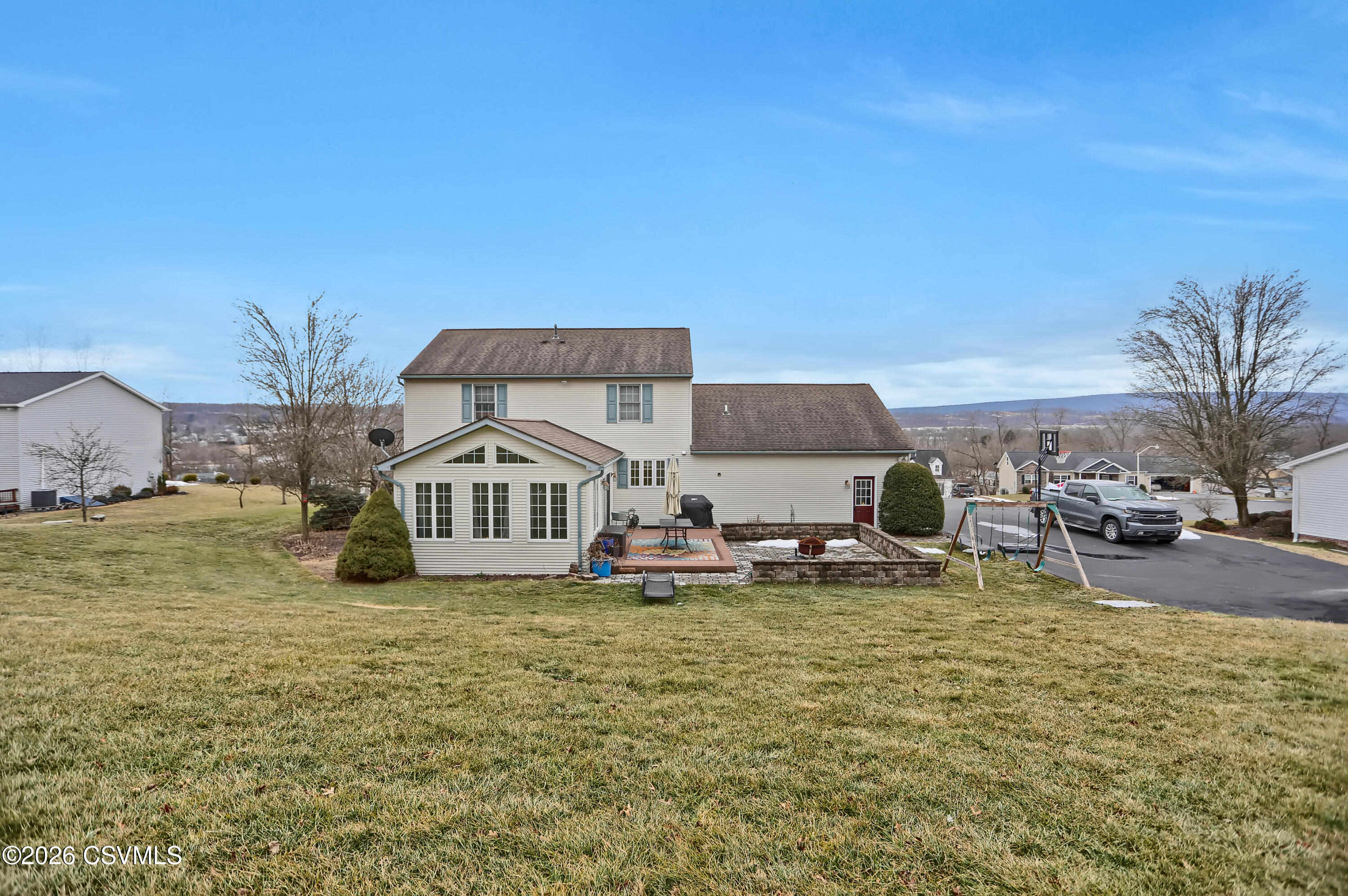 404 DANDEE Drive