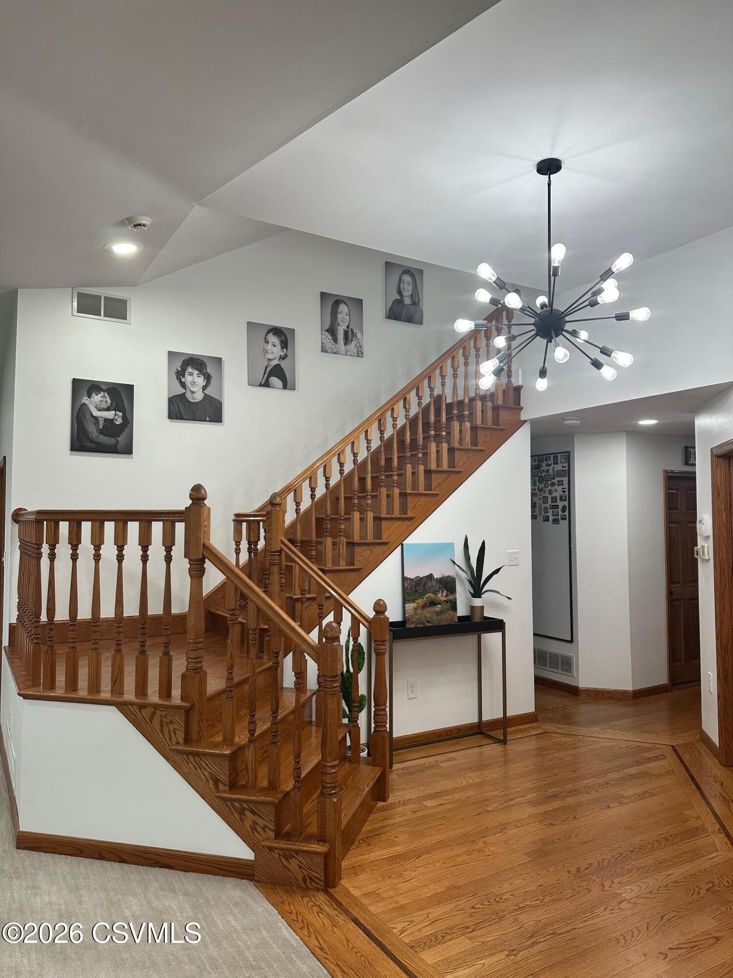 3 N MEADOW Court