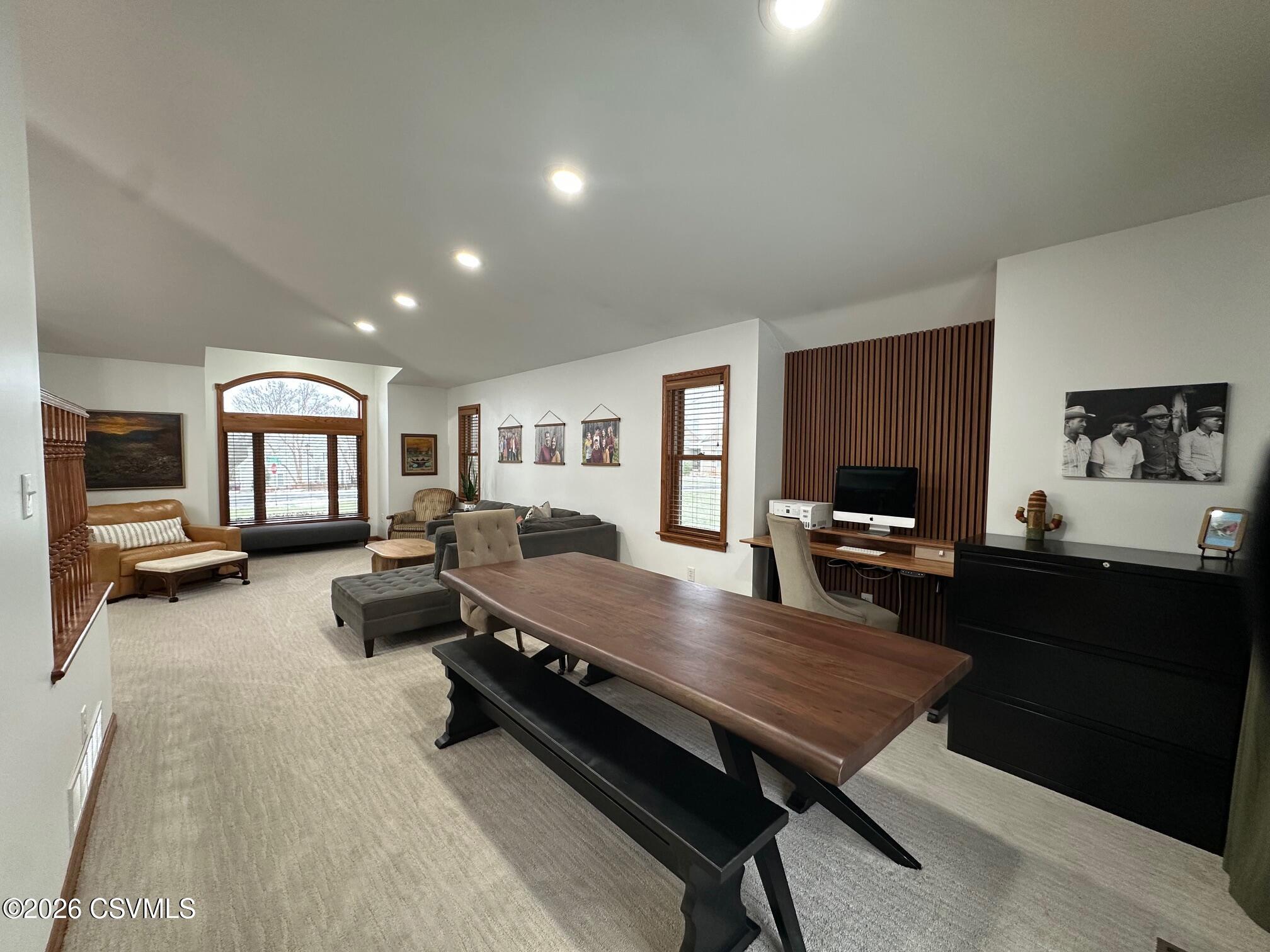 3 N MEADOW Court