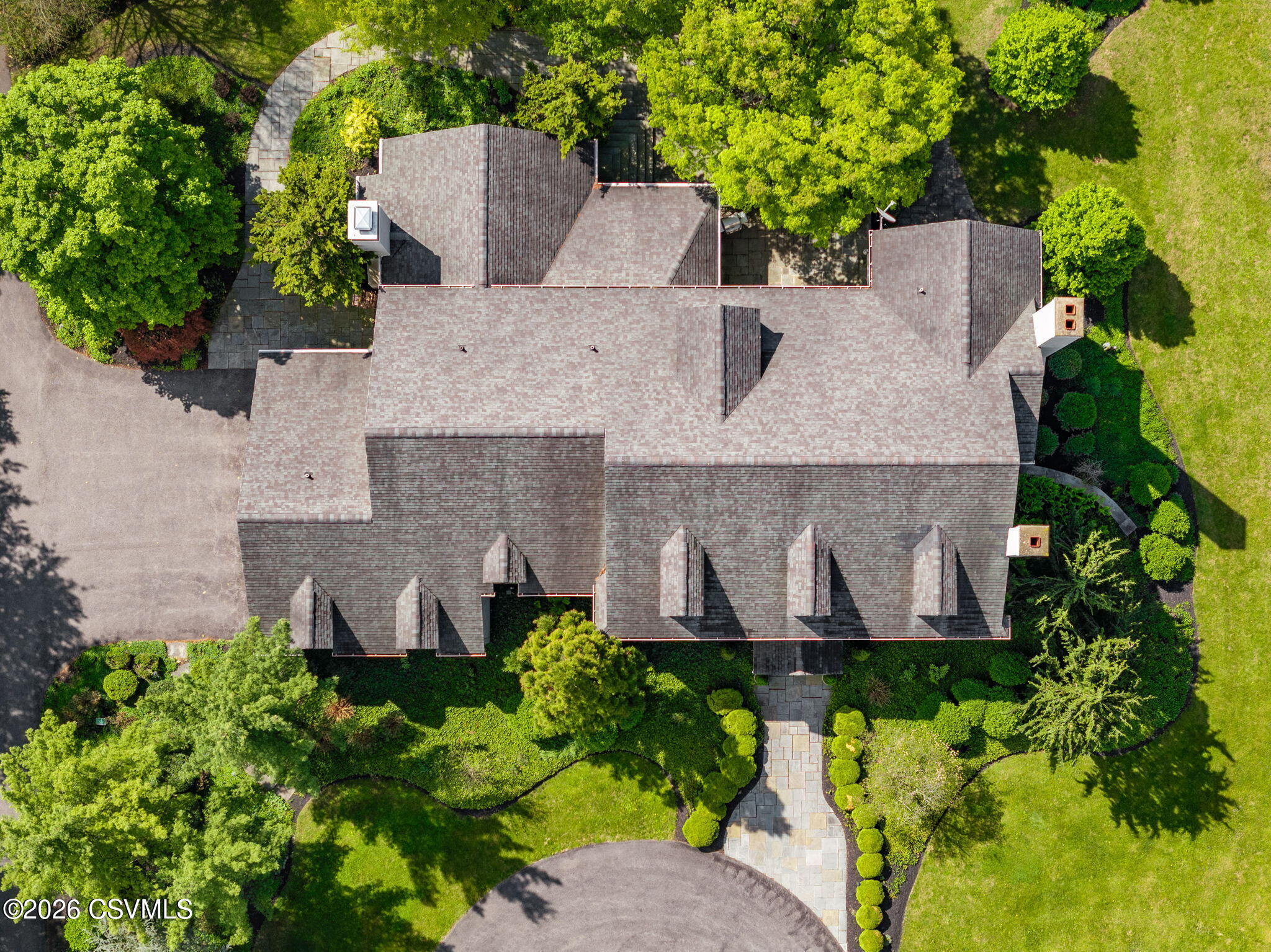 303 JONATHAN Road