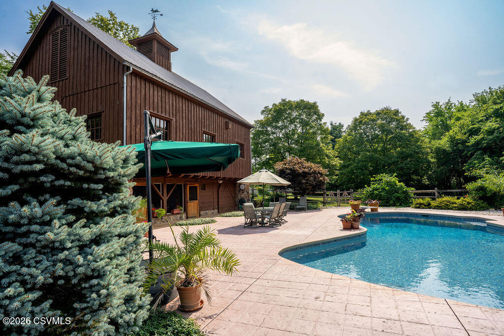 303 JONATHAN Road