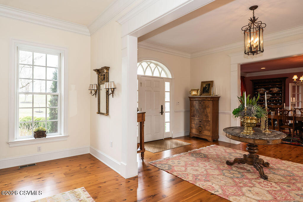 303 JONATHAN Road