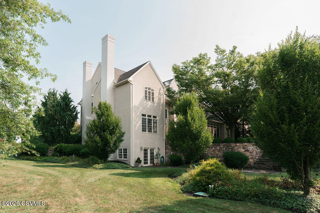 303 JONATHAN Road