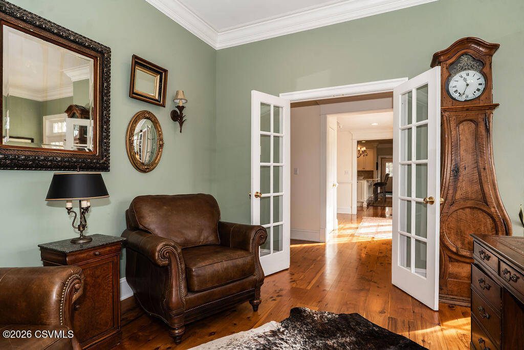 303 JONATHAN Road