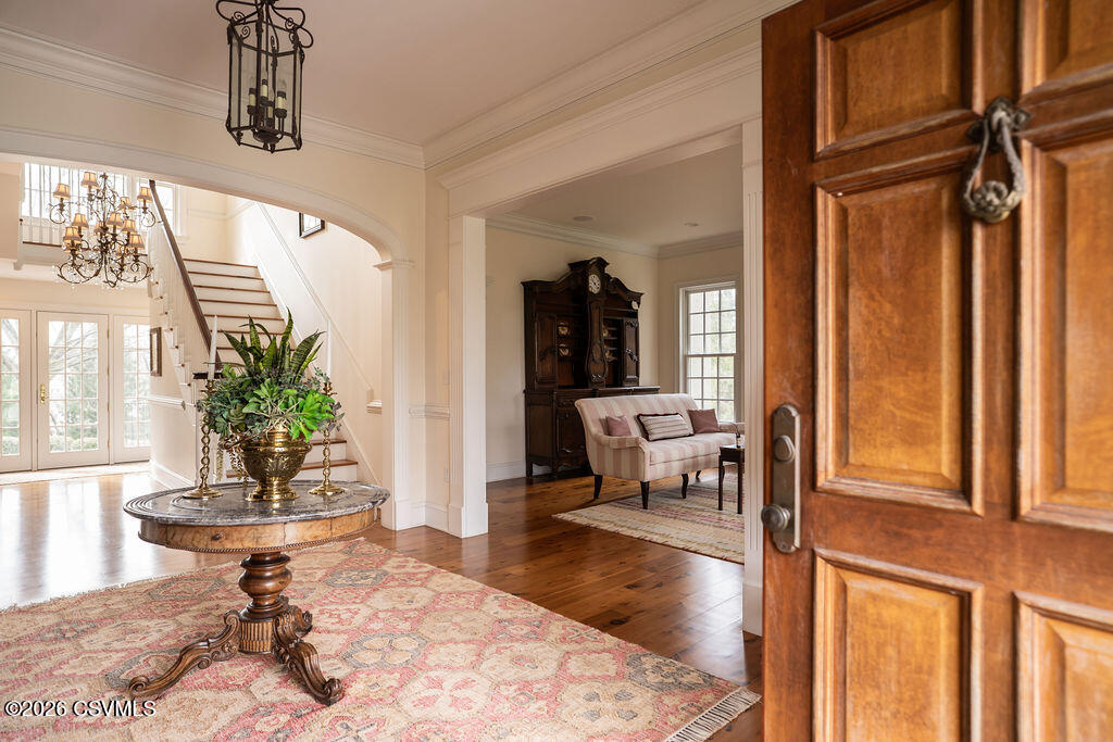 303 JONATHAN Road