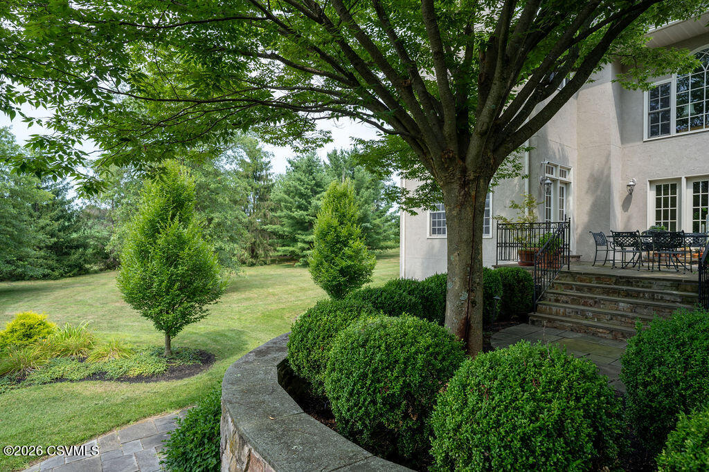 303 JONATHAN Road
