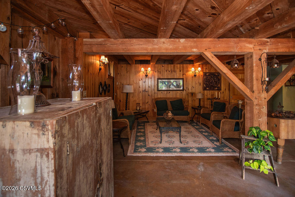 303 JONATHAN Road