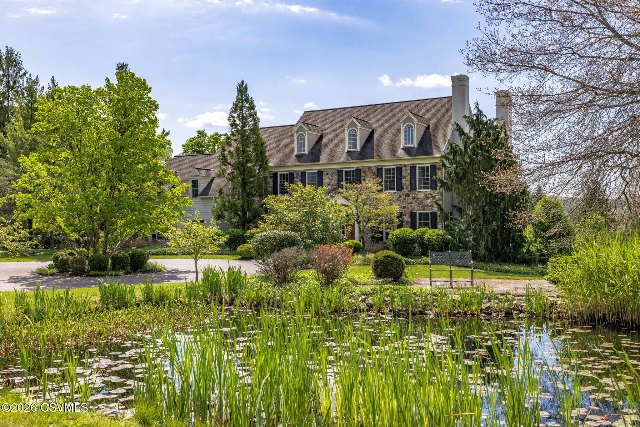 303 JONATHAN Road