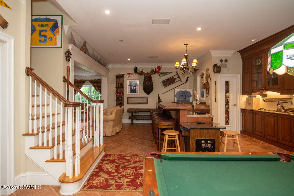 303 JONATHAN Road