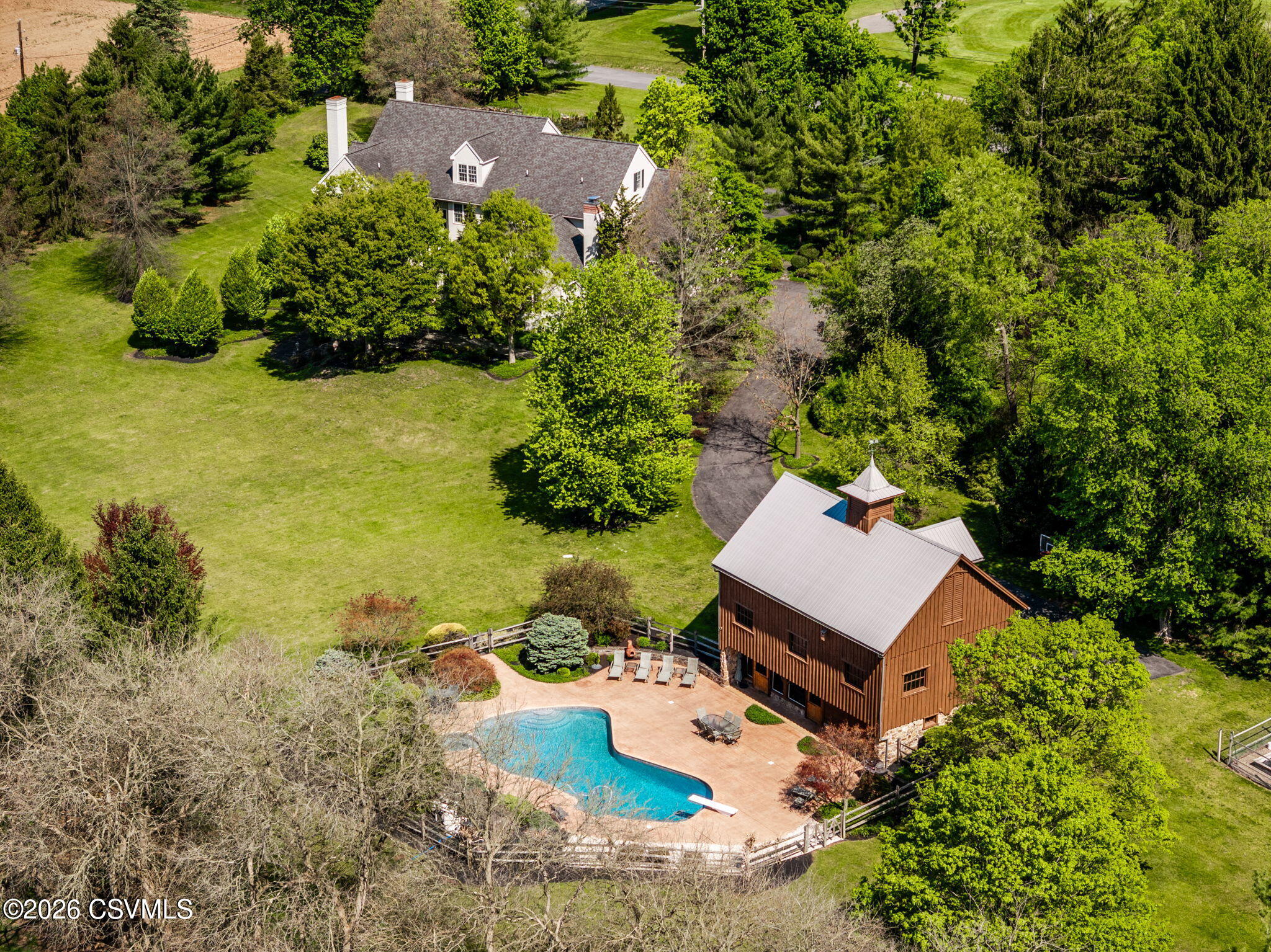 303 JONATHAN Road