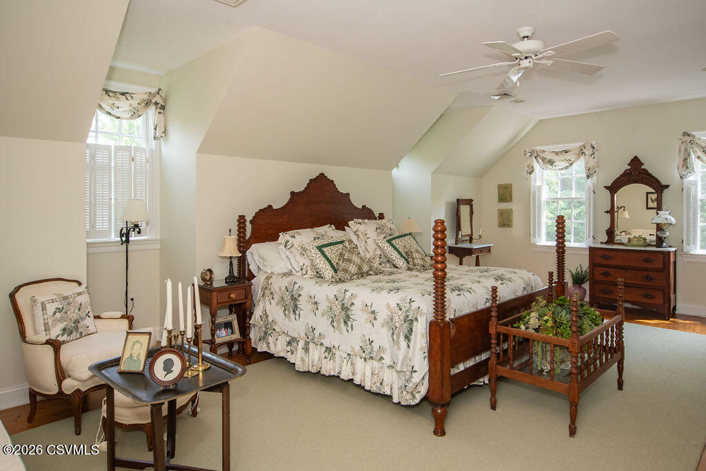 303 JONATHAN Road