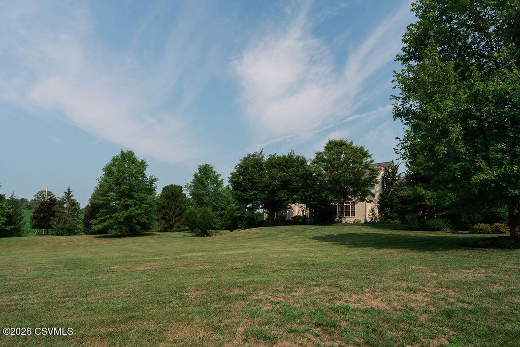 303 JONATHAN Road