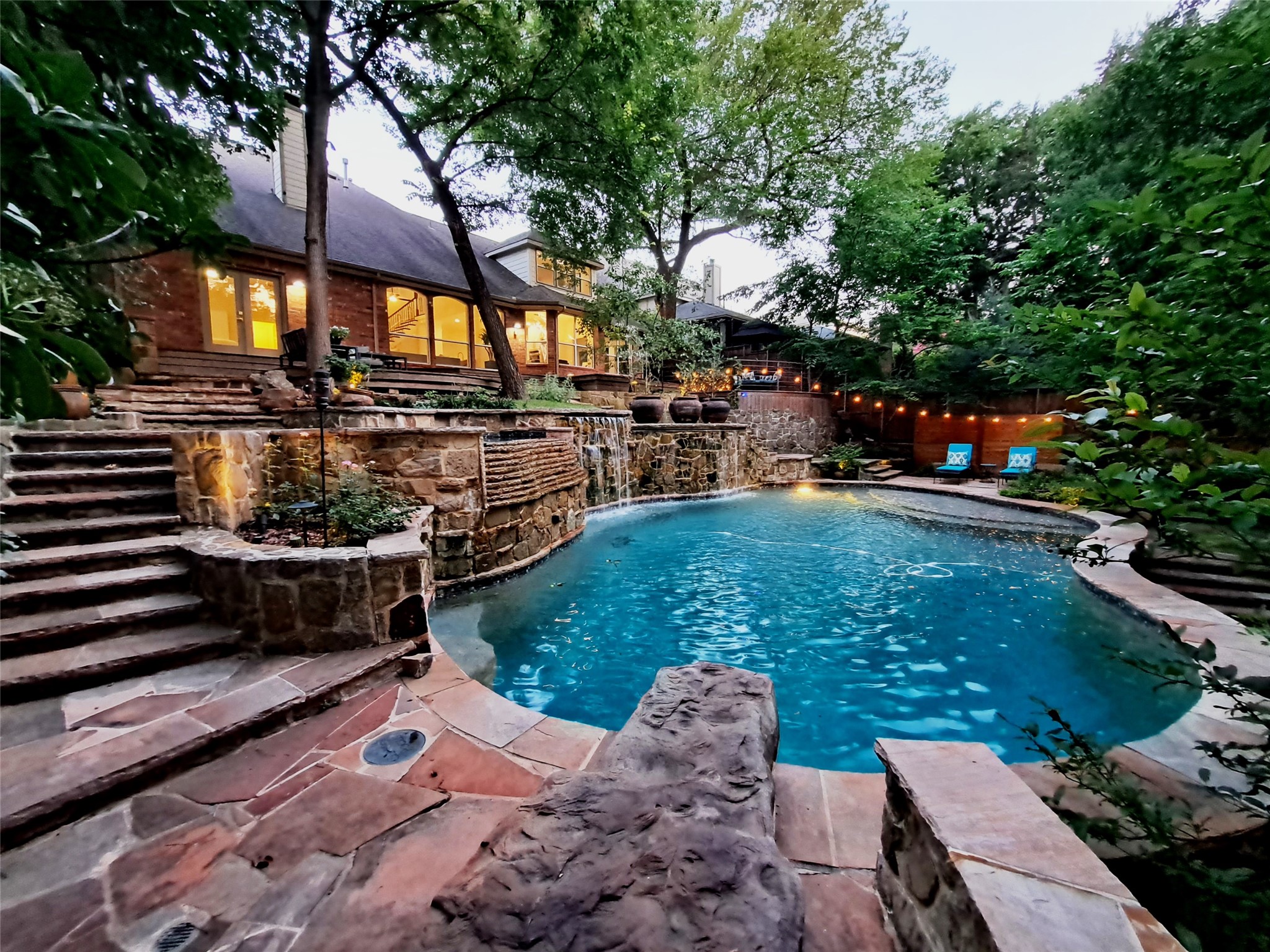 6871 Chantilly Lane
