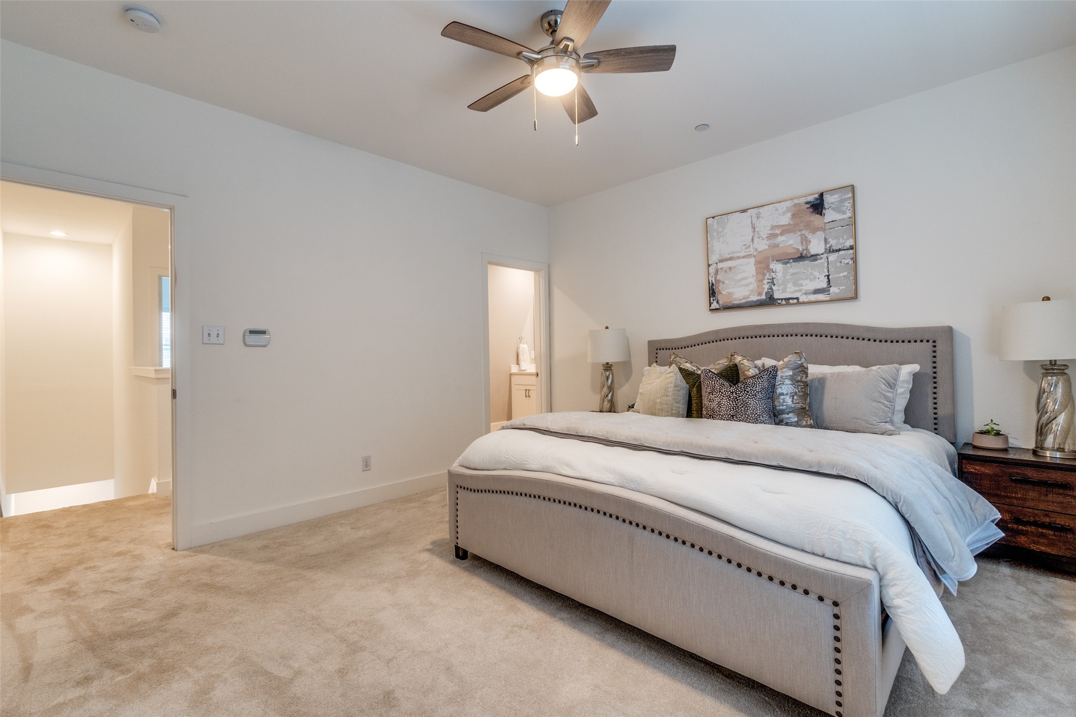 5743 Prospect Avenue 103