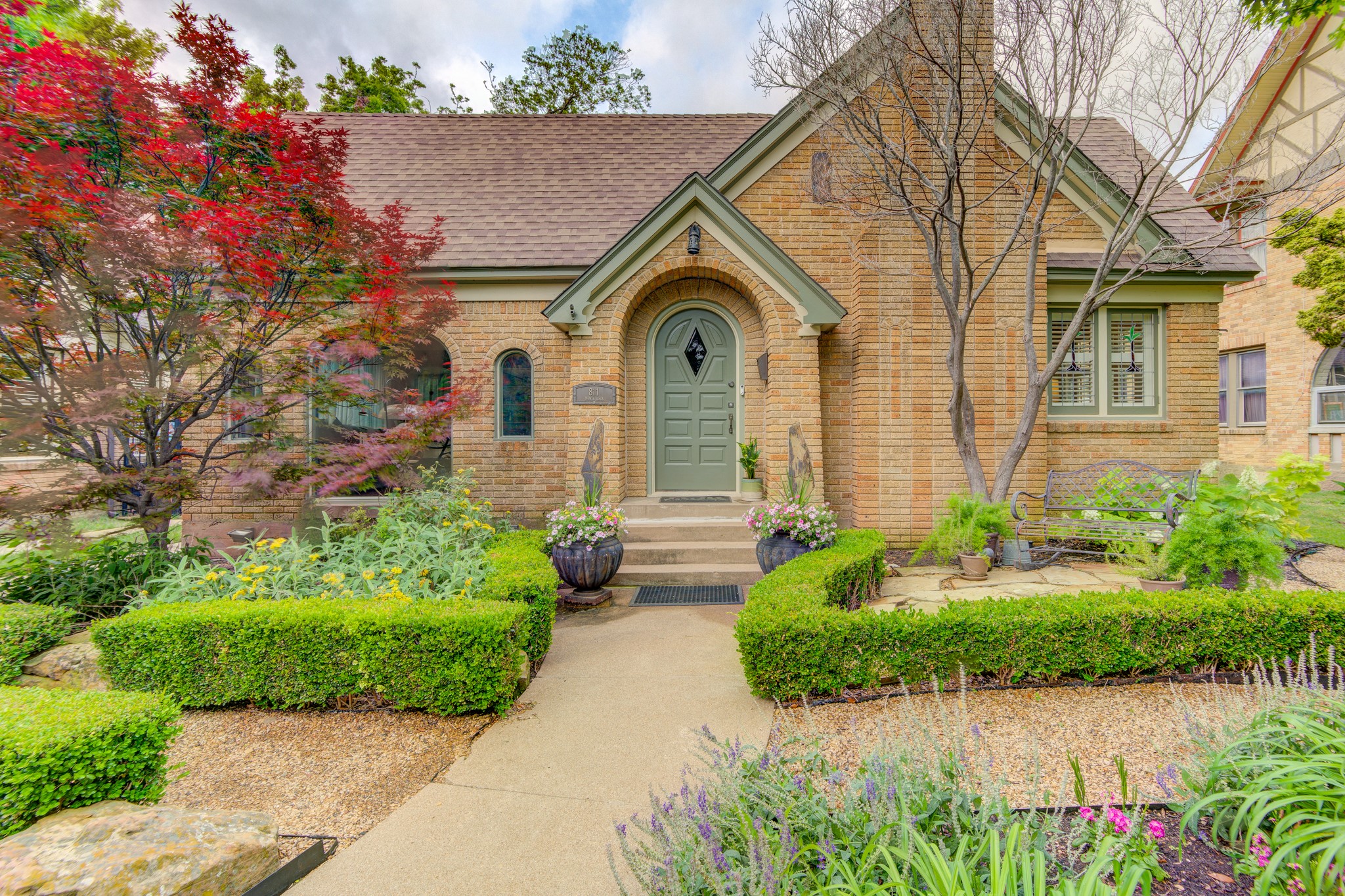 811 Monte Vista Drive