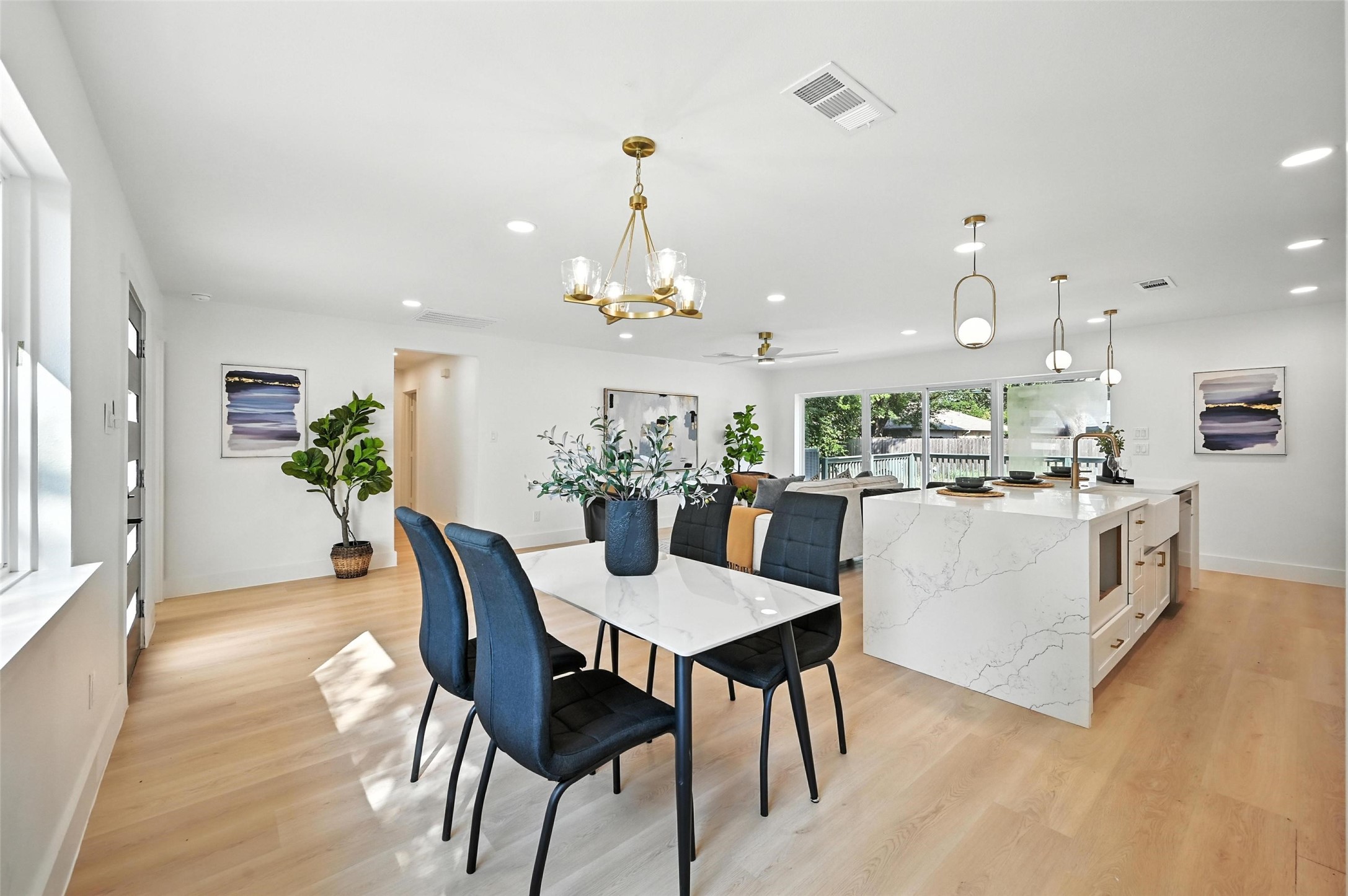 6912 Town North Drive