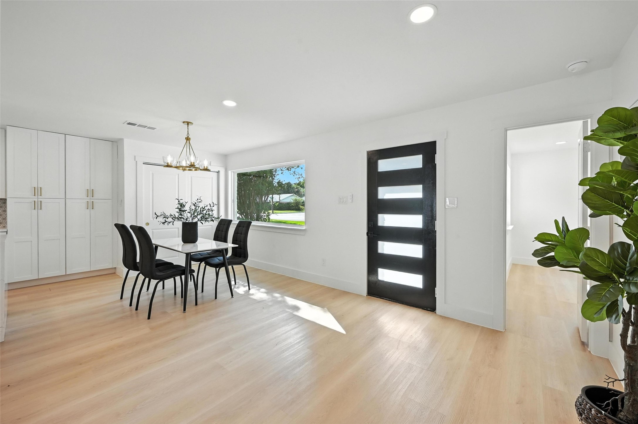 6912 Town North Drive