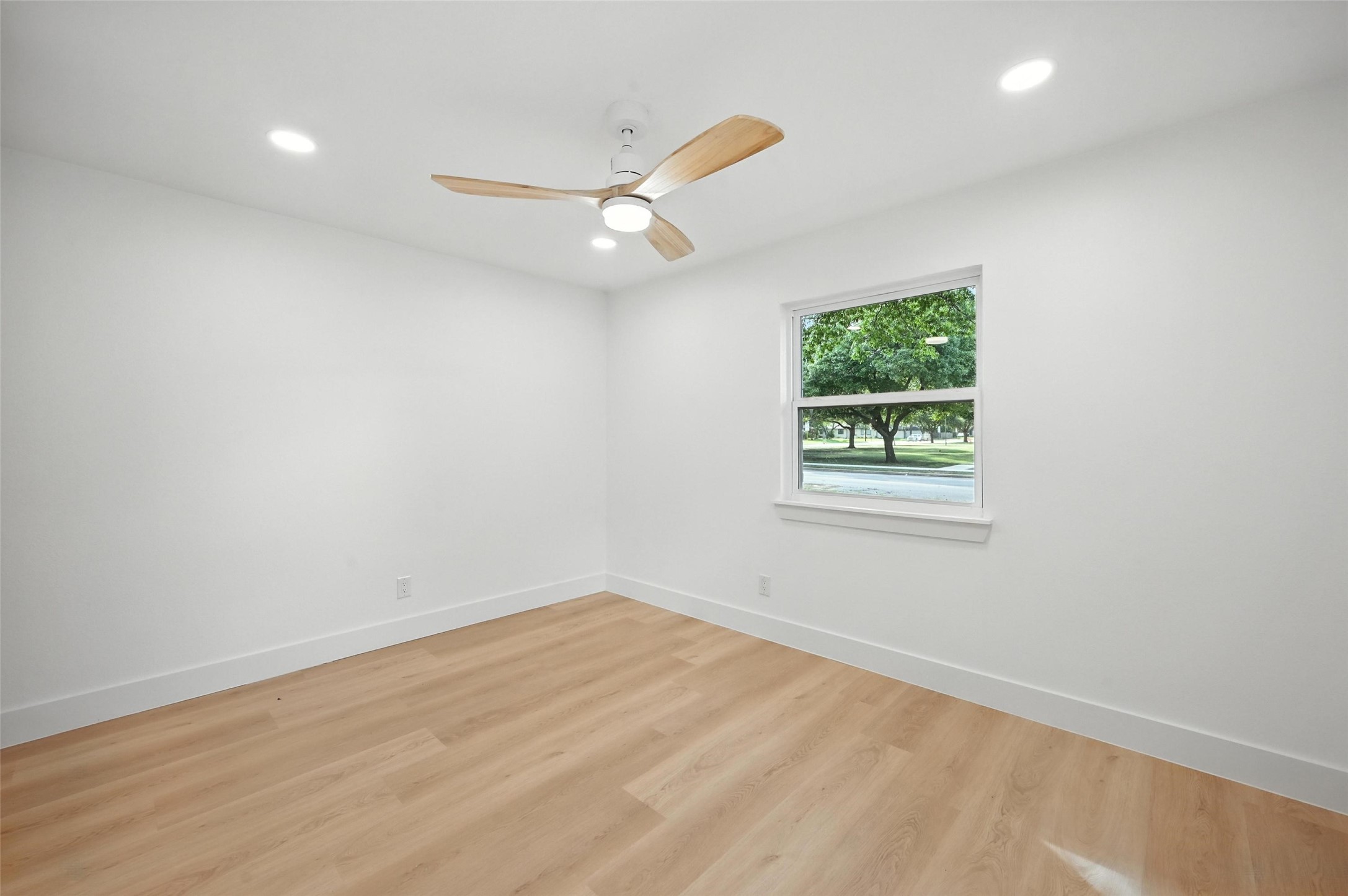 6912 Town North Drive