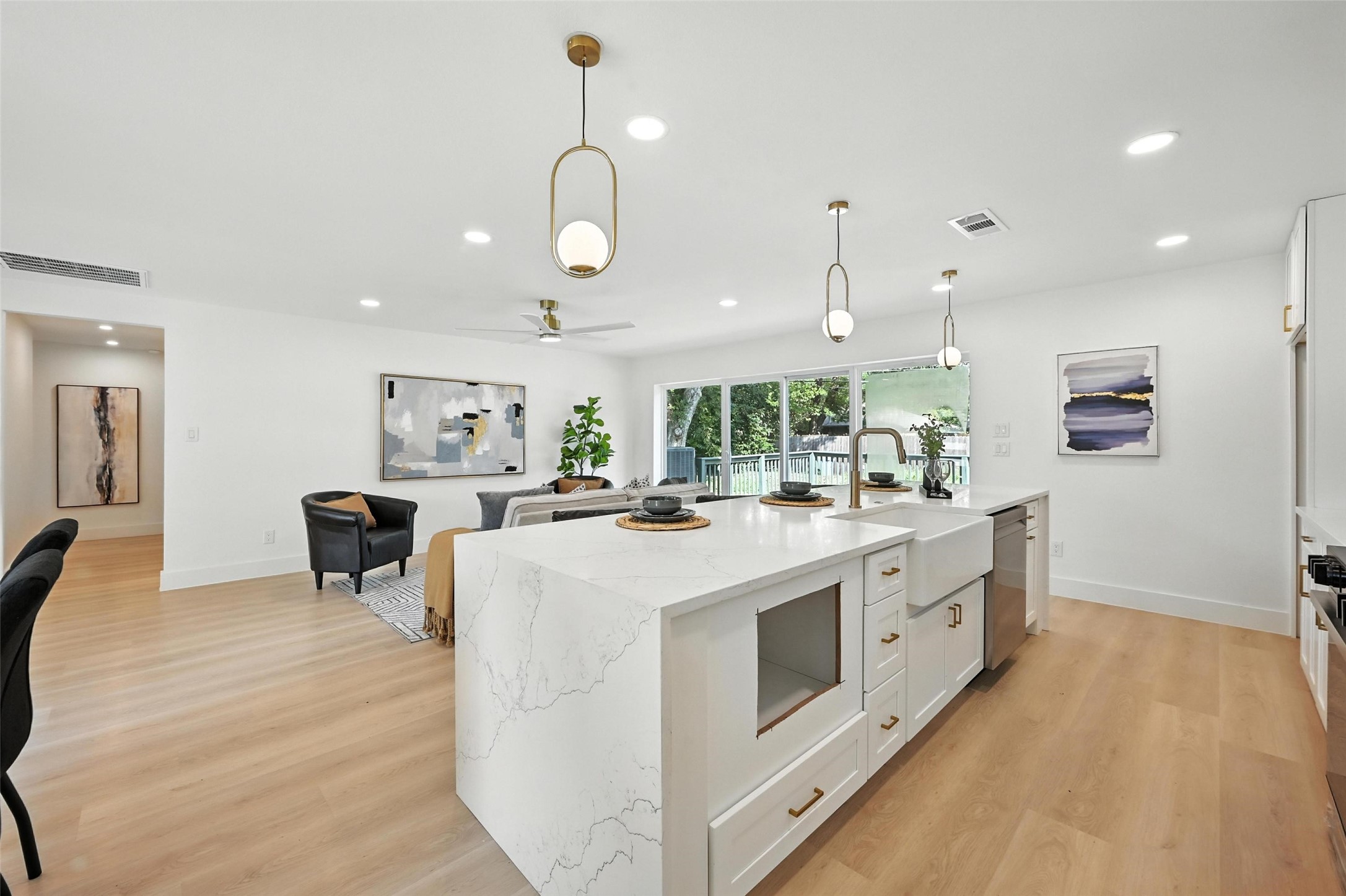 6912 Town North Drive