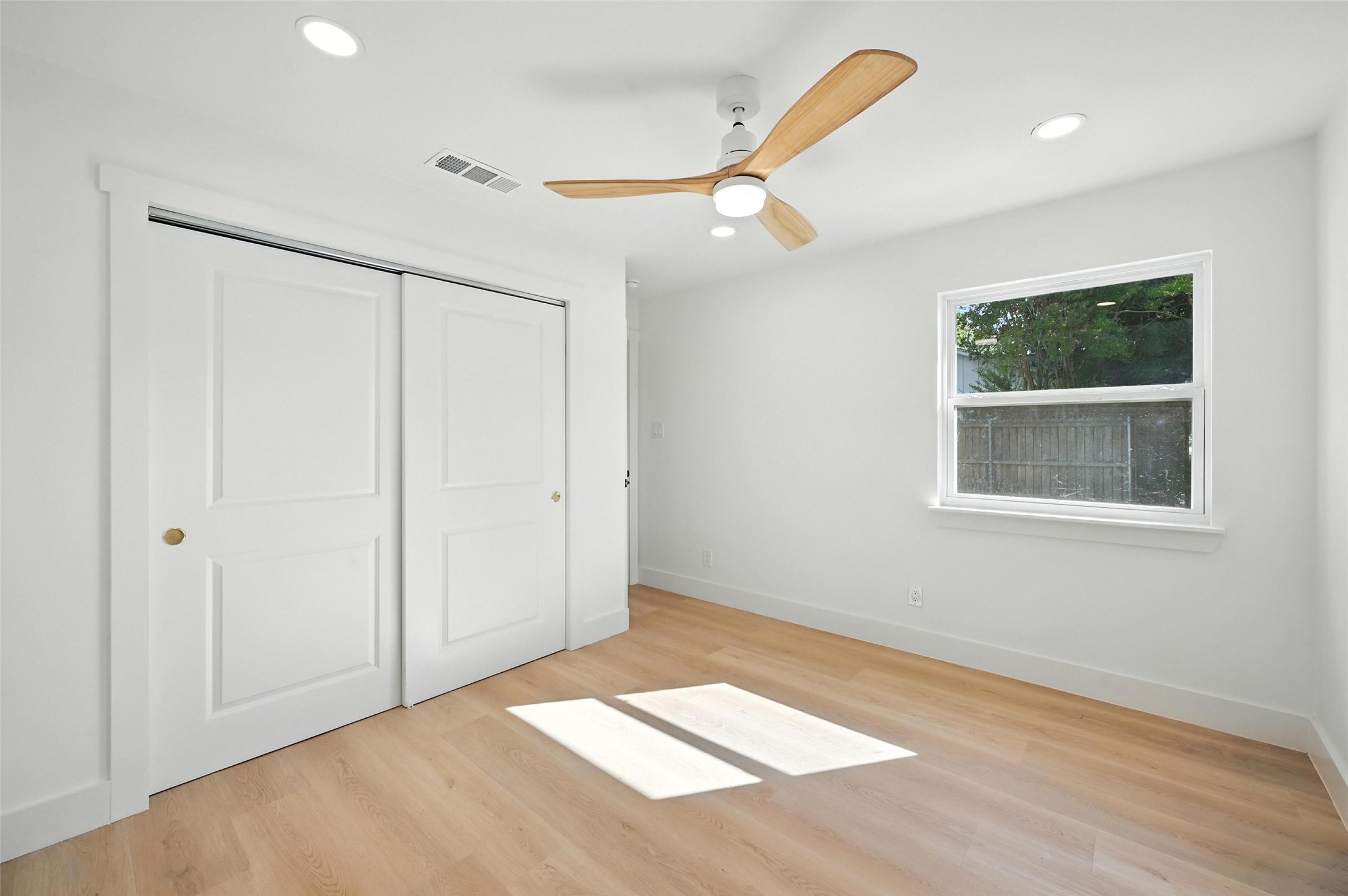 6912 Town North Drive