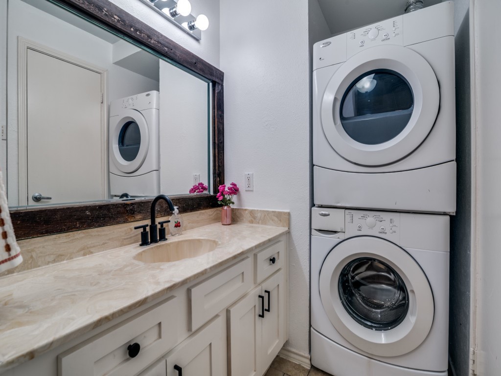 4434 Point Boulevard 208