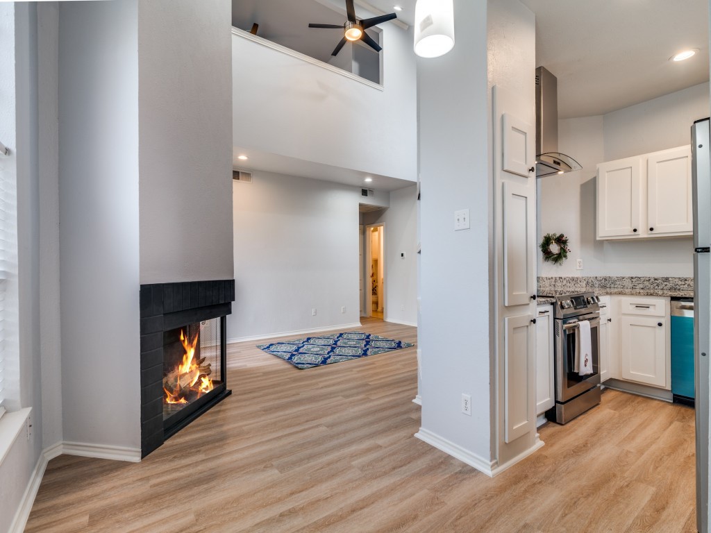 4434 Point Boulevard 208