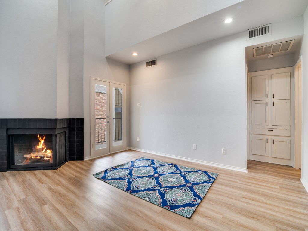 4434 Point Boulevard 208