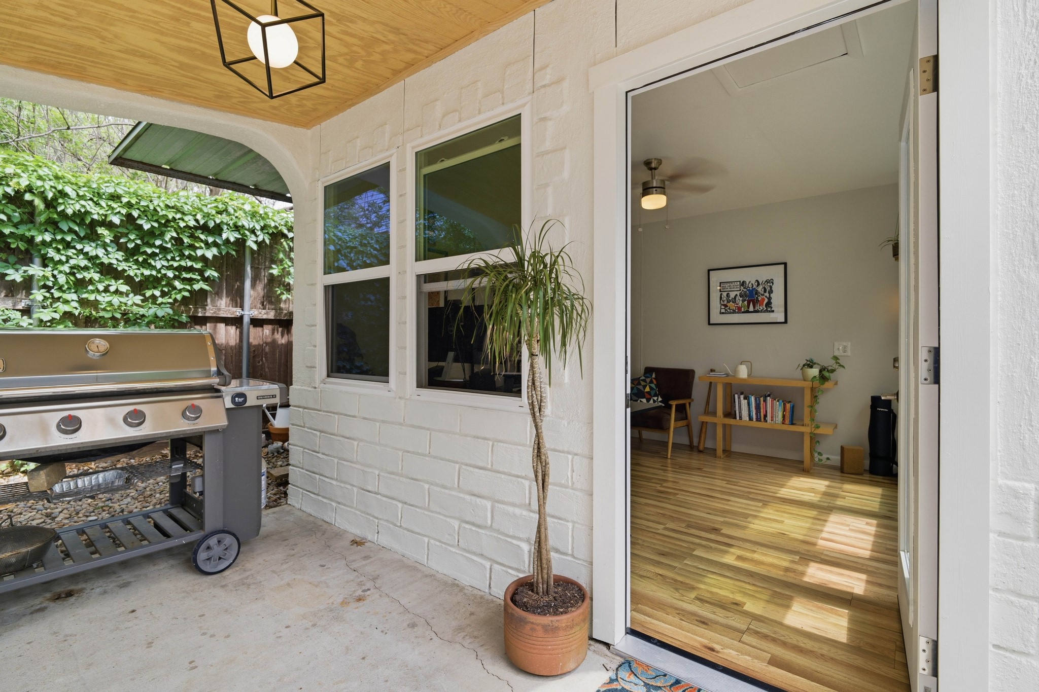 824 Kirkwood Drive