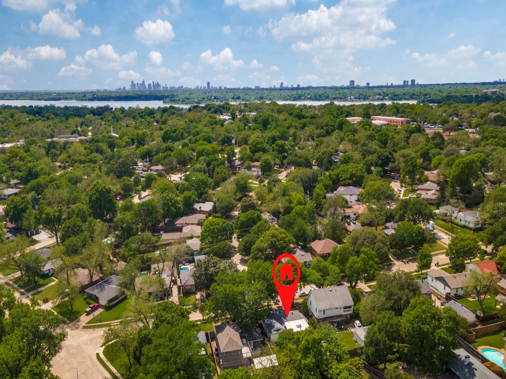 824 Kirkwood Drive