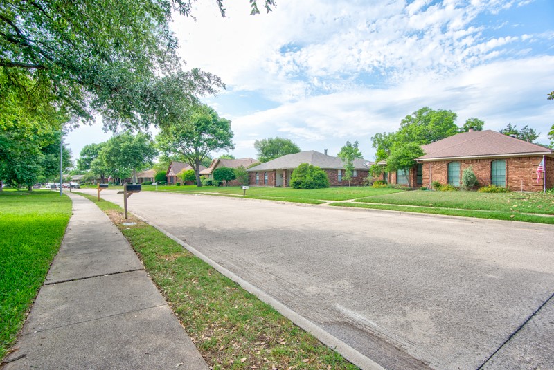 1410 Flameleaf Drive