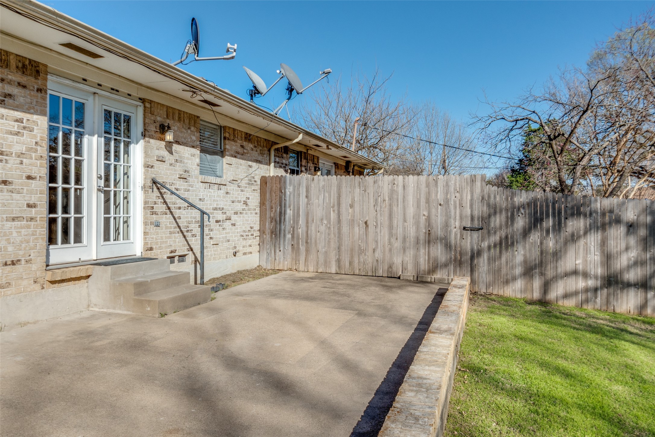 8229 Lullwater Drive