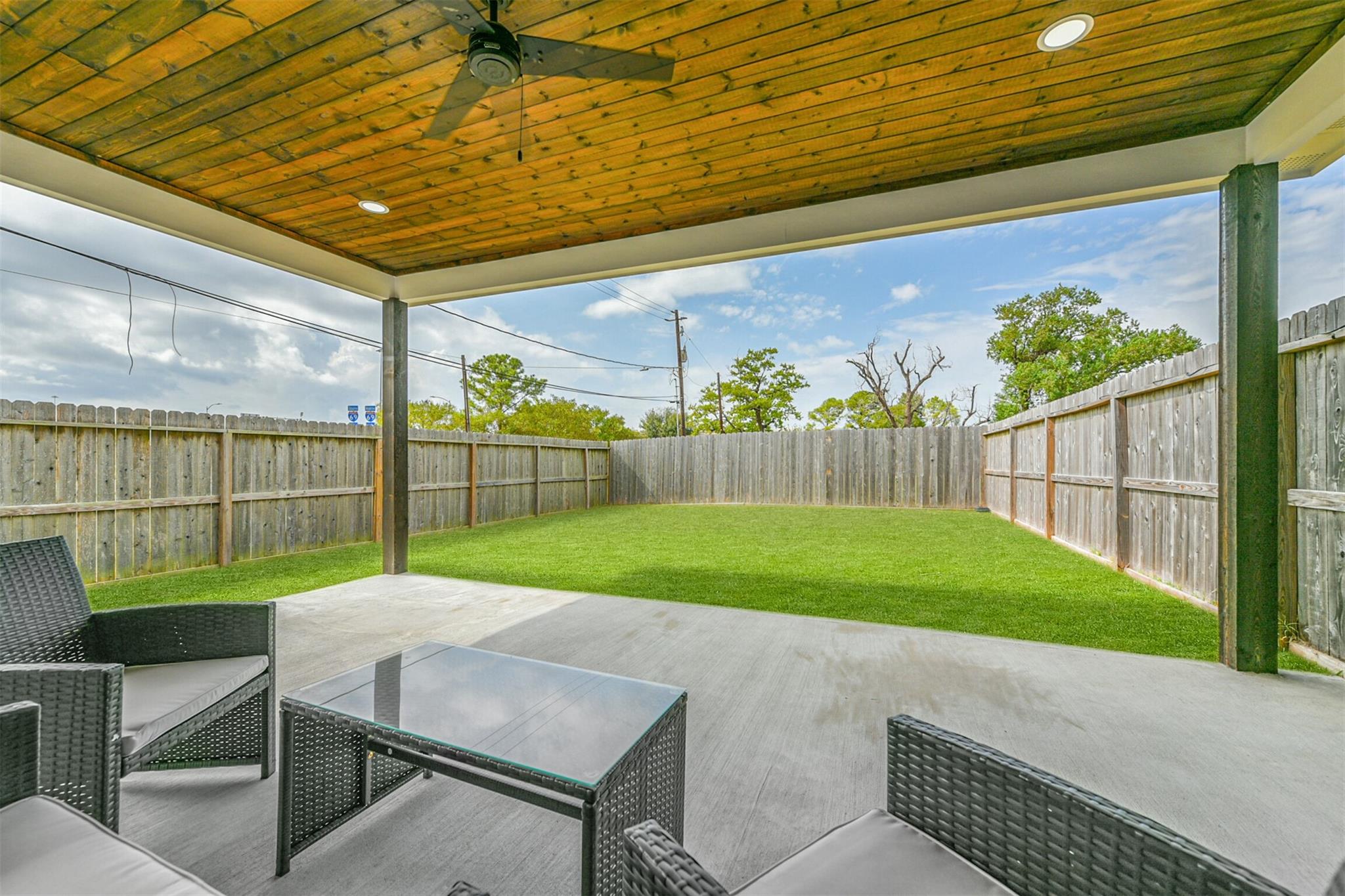 2503 Des Chaumes Street