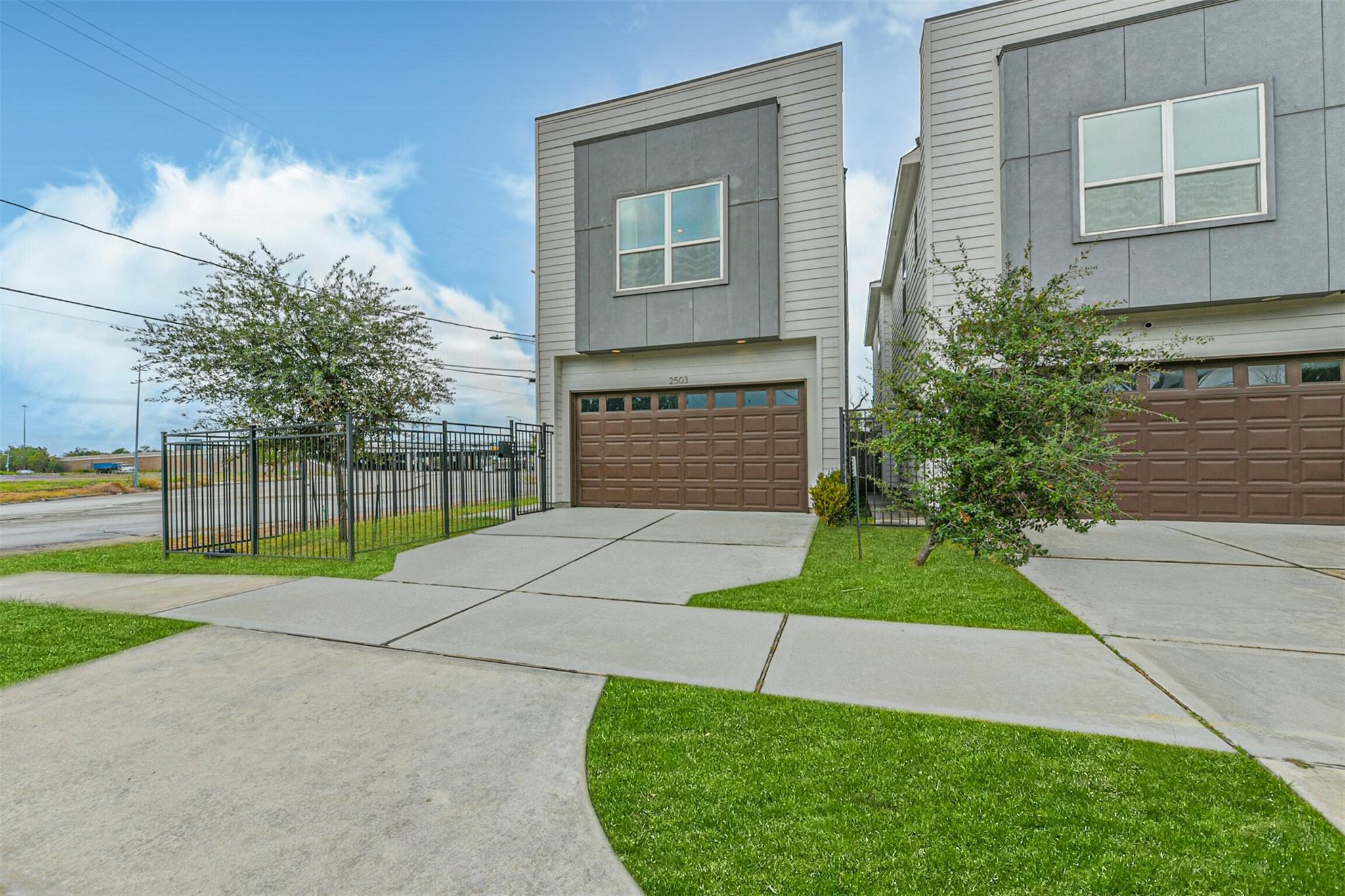 2503 Des Chaumes Street