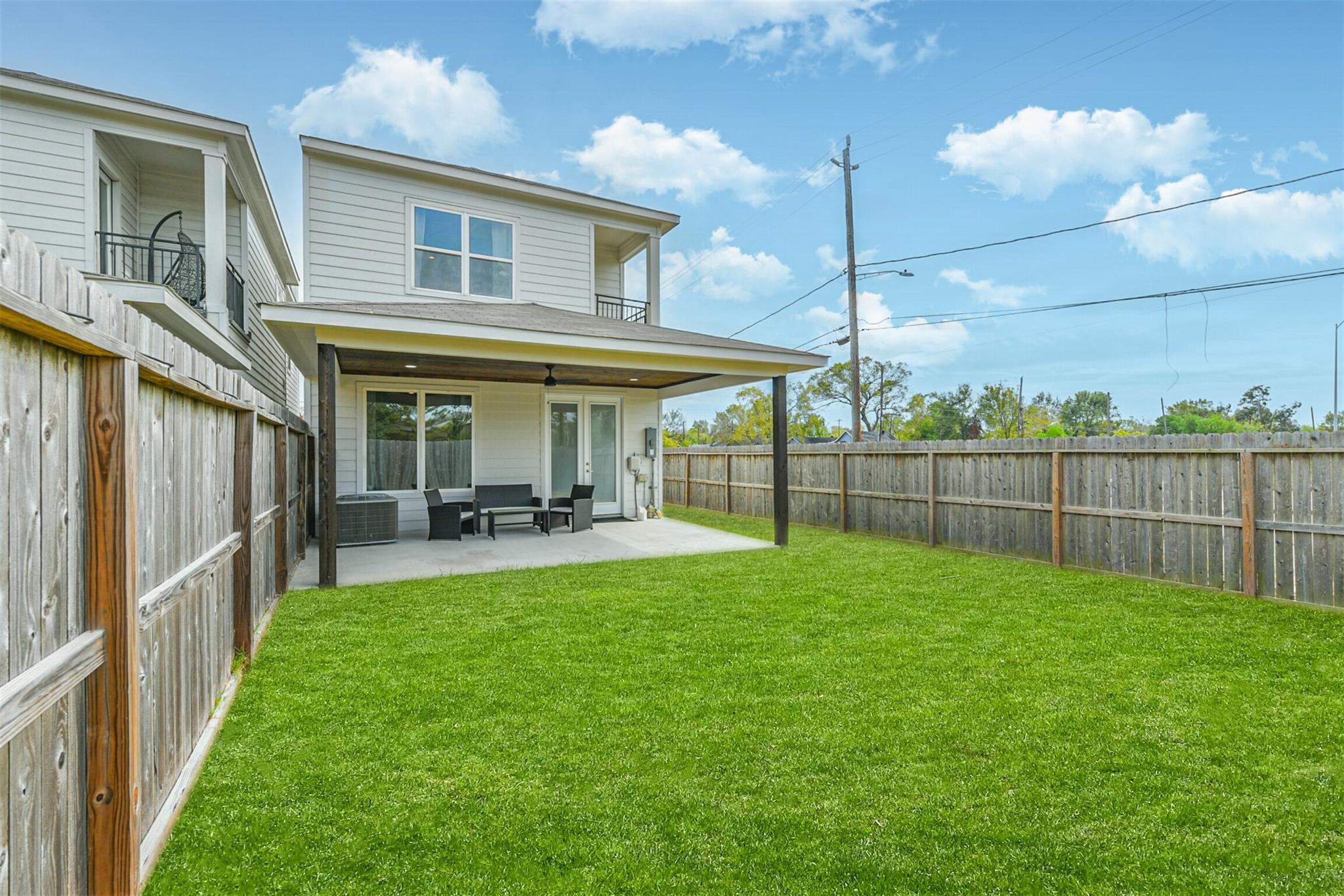 2503 Des Chaumes Street