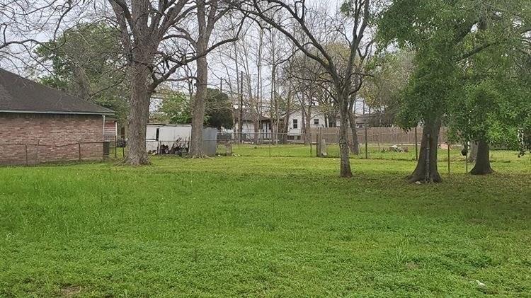 3219 Des Chaumes Street