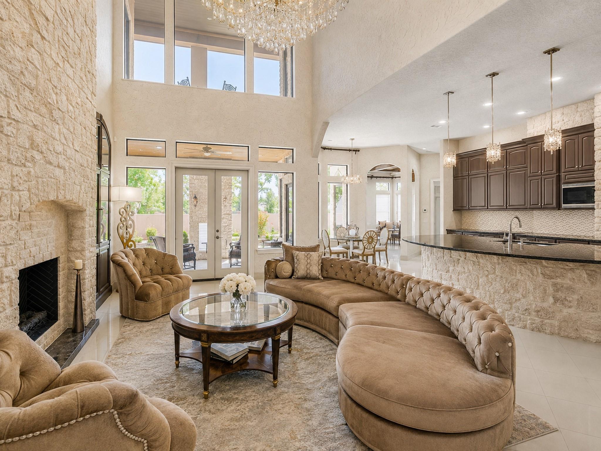5703 Lakeshore Vista Drive