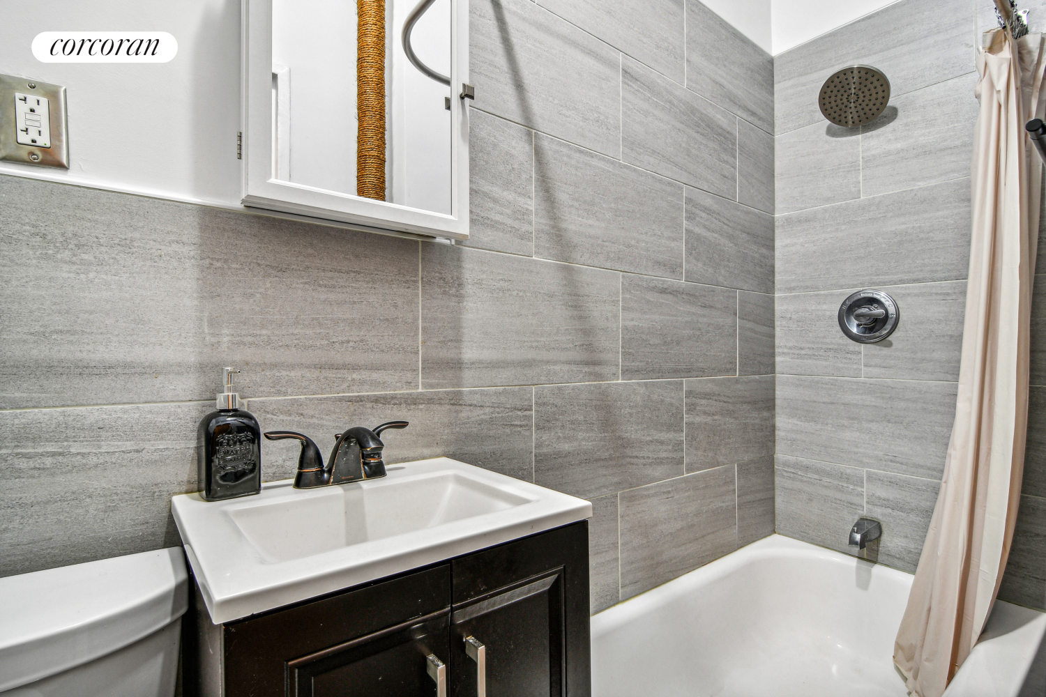 1777 MADISON Avenue 24