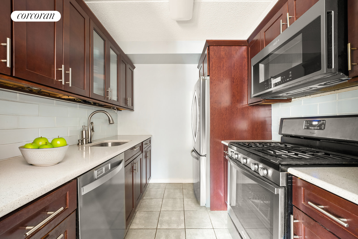 68 BRADHURST Avenue 6V