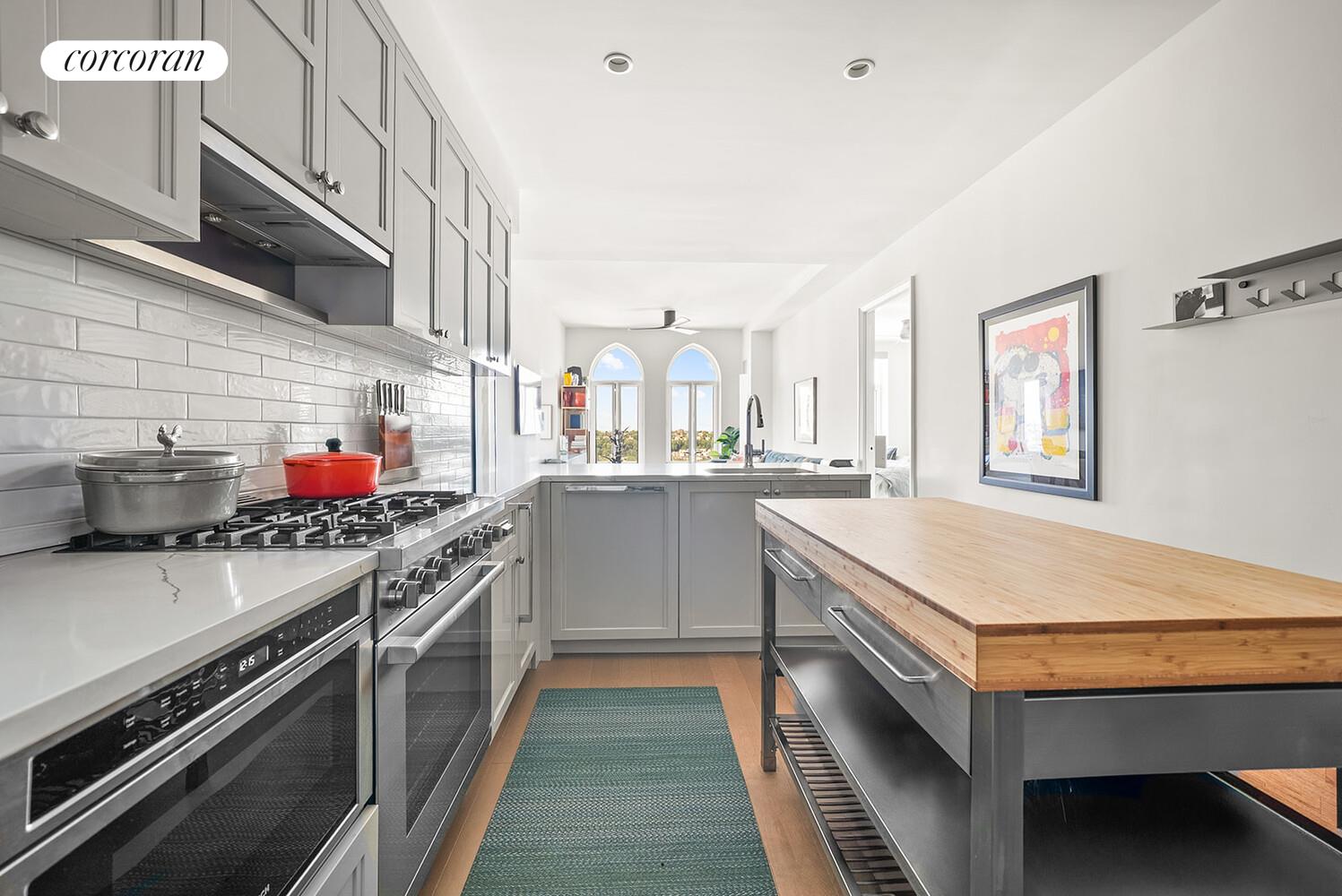 100 CLAREMONT Avenue 23G