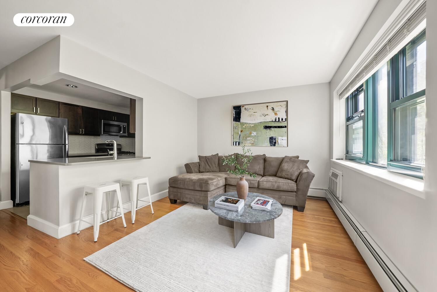 1885 LEXINGTON Avenue 3E