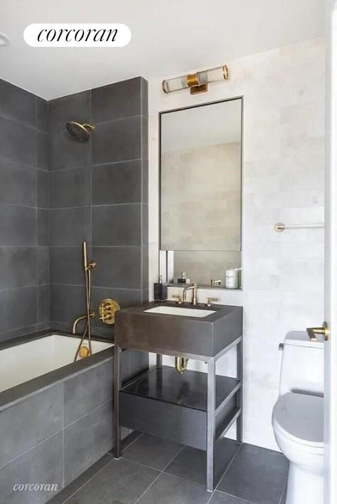 1399 PARK Avenue 15A